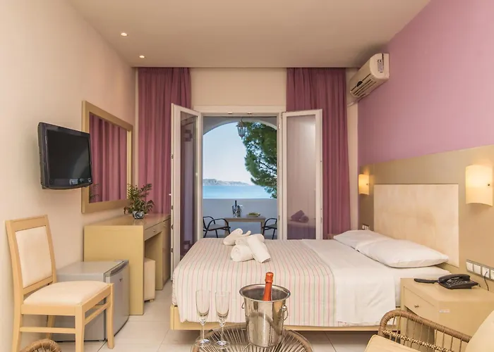 Porto Koukla Hotel