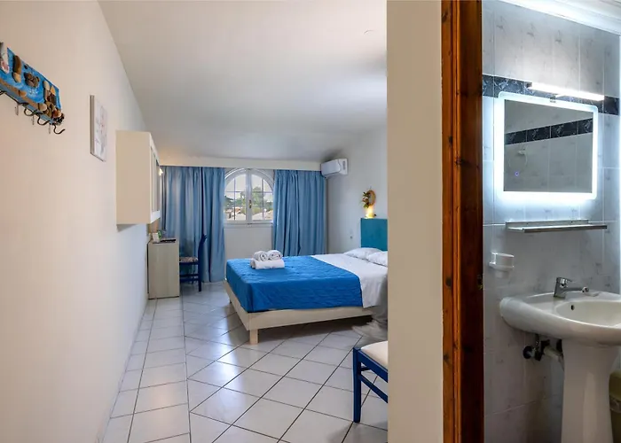 Hotel Porto Koukla 3*