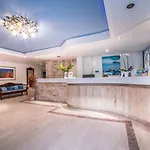 Porto Koukla Hotell