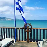 Porto Koukla Hotell 3*
