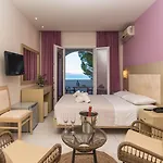 Porto Koukla Hotell 3*