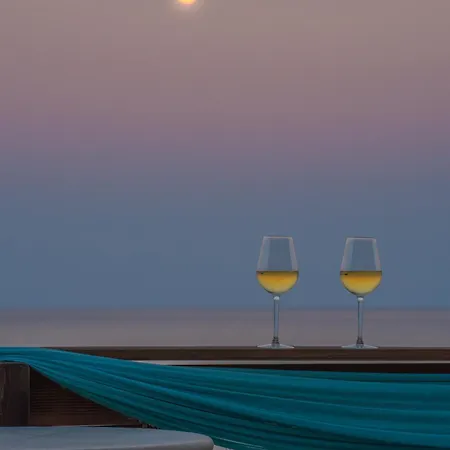 Porto Koukla Beach فندق 3*