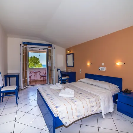 Porto Koukla Beach Agios Sostis (Zakynthos)