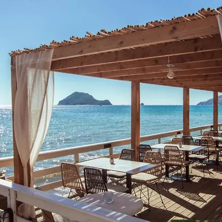 Porto Koukla Hotel