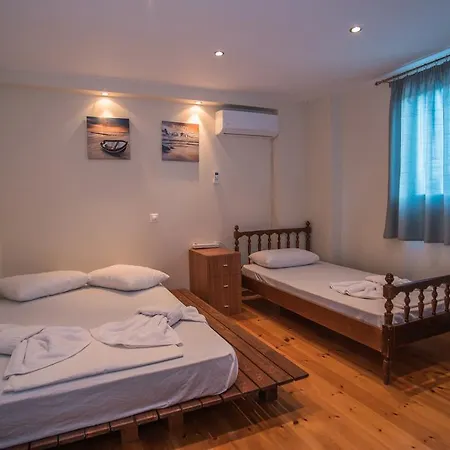 Porto Koukla Beach Agios Sostis (Zakynthos)