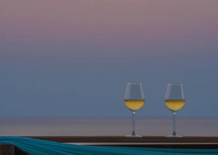 Porto Koukla Hotell 3*