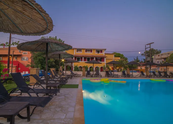 Porto Koukla Hotell 3*