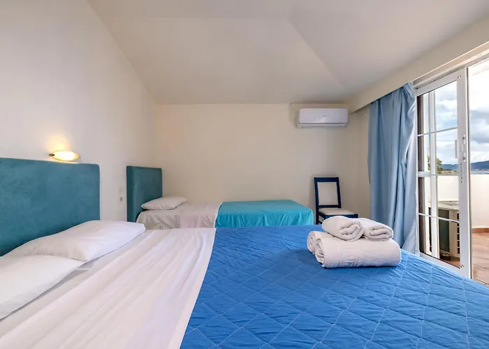 Hotell Porto Koukla 3*