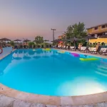 Hotel Porto Koukla 3*
