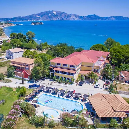 호텔 Porto Koukla 3*