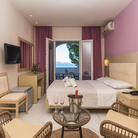 Porto Koukla Beach فندق 3*