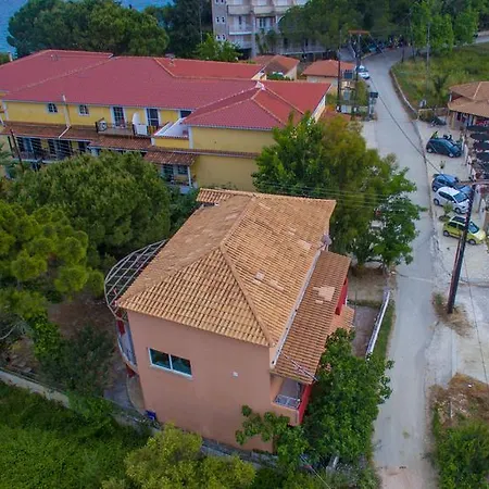 ホテル Porto Koukla 3*